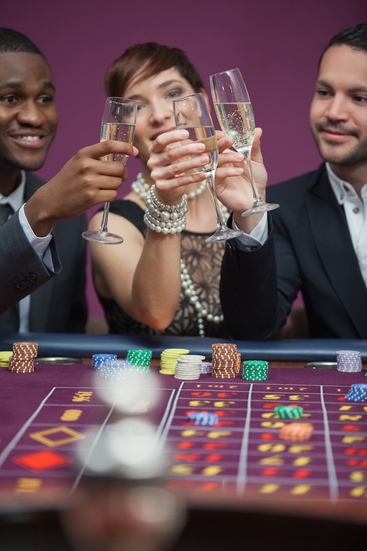 777d Live tables